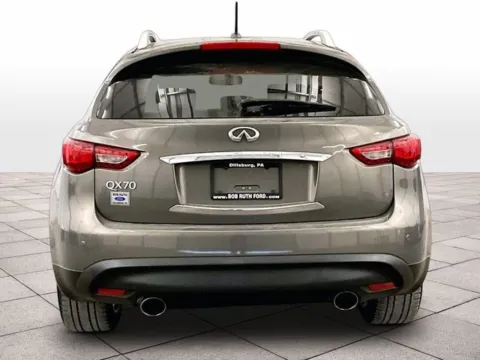 More photos of 2016 INFINITI QX70 at Bob Ruth Ford Dillsburg, PA