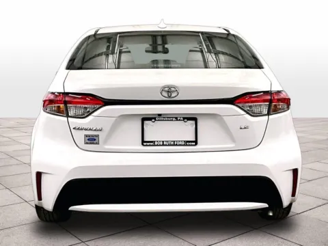 More photos of 2020 Toyota Corolla LE at Bob Ruth Ford Dillsburg, PA