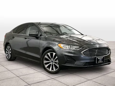 Photos of 2019 Ford Fusion SE for sale in Dillsburg, PA at Bob Ruth Ford Dillsburg