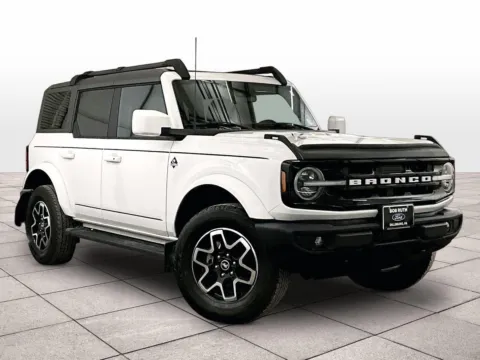 Photos of 2023 Ford Bronco Outer Banks for sale in Dillsburg, PA at Bob Ruth Ford Dillsburg