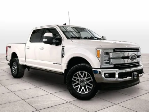 Photos of 2019 Ford Super Duty F-250 SRW LARIAT for sale in Dillsburg, PA at Bob Ruth Ford Dillsburg