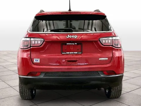 More photos of 2019 Jeep Compass Latitude at Bob Ruth Ford Dillsburg, PA