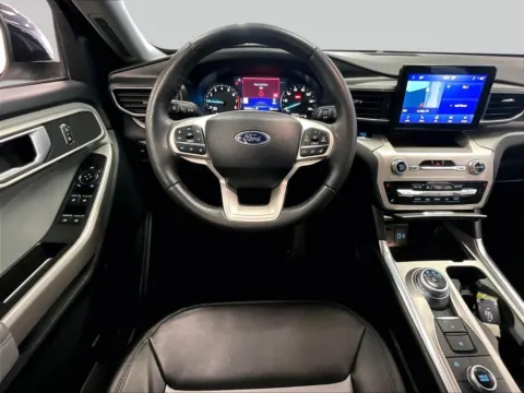 More photos of 2023 Ford Explorer XLT at Bob Ruth Ford Dillsburg, PA