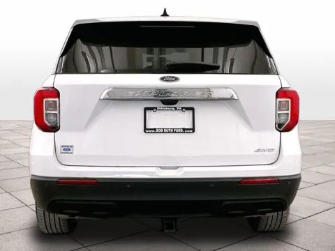More photos of 2022 Ford Explorer at Bob Ruth Ford Dillsburg, PA