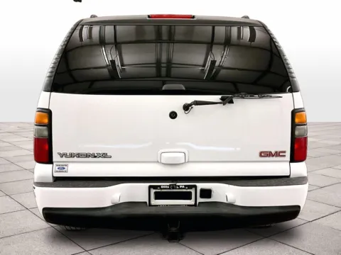 More photos of 2006 GMC Yukon XL Denali at Bob Ruth Ford Dillsburg, PA