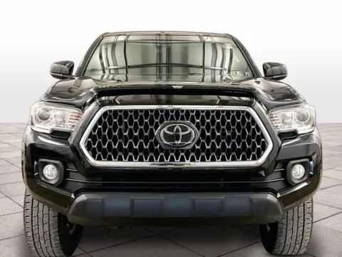 More photos of 2019 Toyota Tacoma SR5 at Bob Ruth Ford Dillsburg, PA