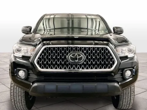 More photos of 2019 Toyota Tacoma SR5 at Bob Ruth Ford Dillsburg, PA
