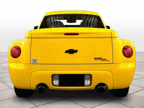More photos of 2003 Chevrolet SSR LS at Bob Ruth Ford Dillsburg, PA