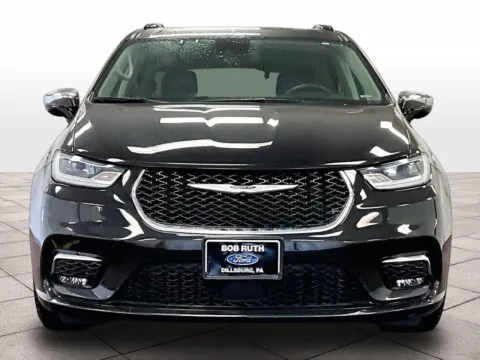 Another view of 2023 Chrysler Pacifica Limited for sale in Dillsburg, PA at Bob Ruth Ford Dillsburg