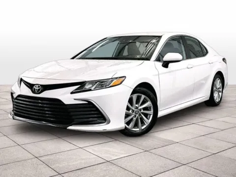 White 2022 Toyota Camry LE for sale in Dillsburg, PA