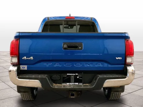 More photos of 2018 Toyota Tacoma SR5 at Bob Ruth Ford Dillsburg, PA
