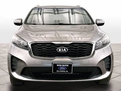 More photos of 2019 Kia Sorento LX at Bob Ruth Ford Dillsburg, PA