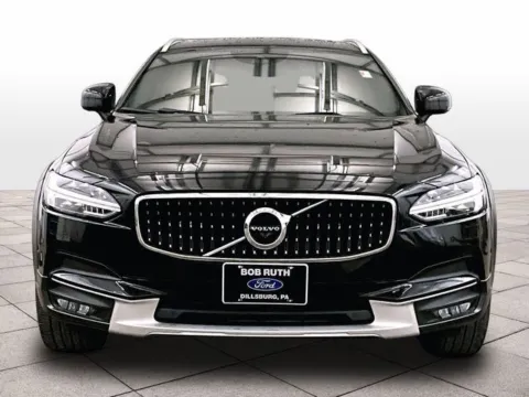 More photos of 2018 Volvo V90 Cross Country T5 at Bob Ruth Ford Dillsburg, PA
