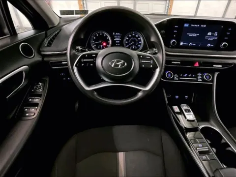 More photos of 2022 Hyundai Sonata SEL at Bob Ruth Ford Dillsburg, PA