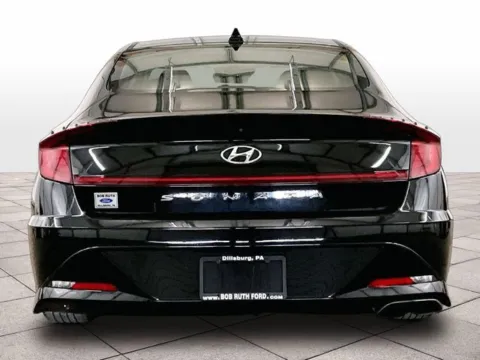 More photos of 2022 Hyundai Sonata SEL at Bob Ruth Ford Dillsburg, PA