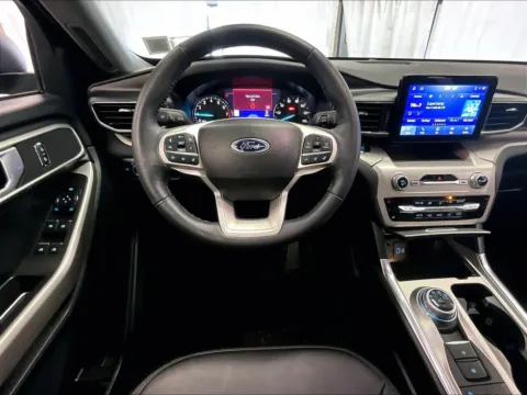 More photos of 2023 Ford Explorer XLT at Bob Ruth Ford Dillsburg, PA