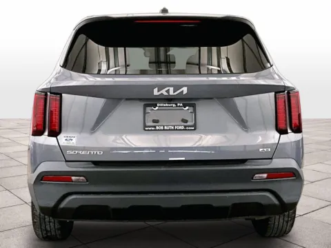 More photos of 2023 Kia Sorento LX at Bob Ruth Ford Dillsburg, PA