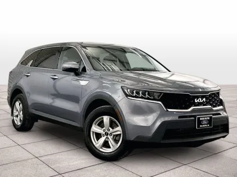Photos of 2023 Kia Sorento LX for sale in Dillsburg, PA at Bob Ruth Ford Dillsburg
