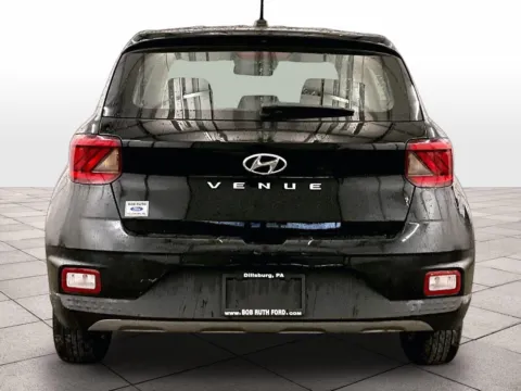 More photos of 2023 Hyundai Venue SE at Bob Ruth Ford Dillsburg, PA