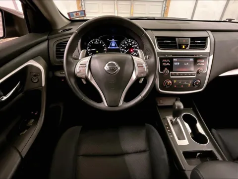 More photos of 2016 Nissan Altima 2.5 SR at Bob Ruth Ford Dillsburg, PA