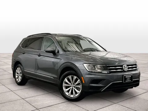 Photos of 2018 Volkswagen Tiguan SE for sale in Dillsburg, PA at Bob Ruth Ford Dillsburg