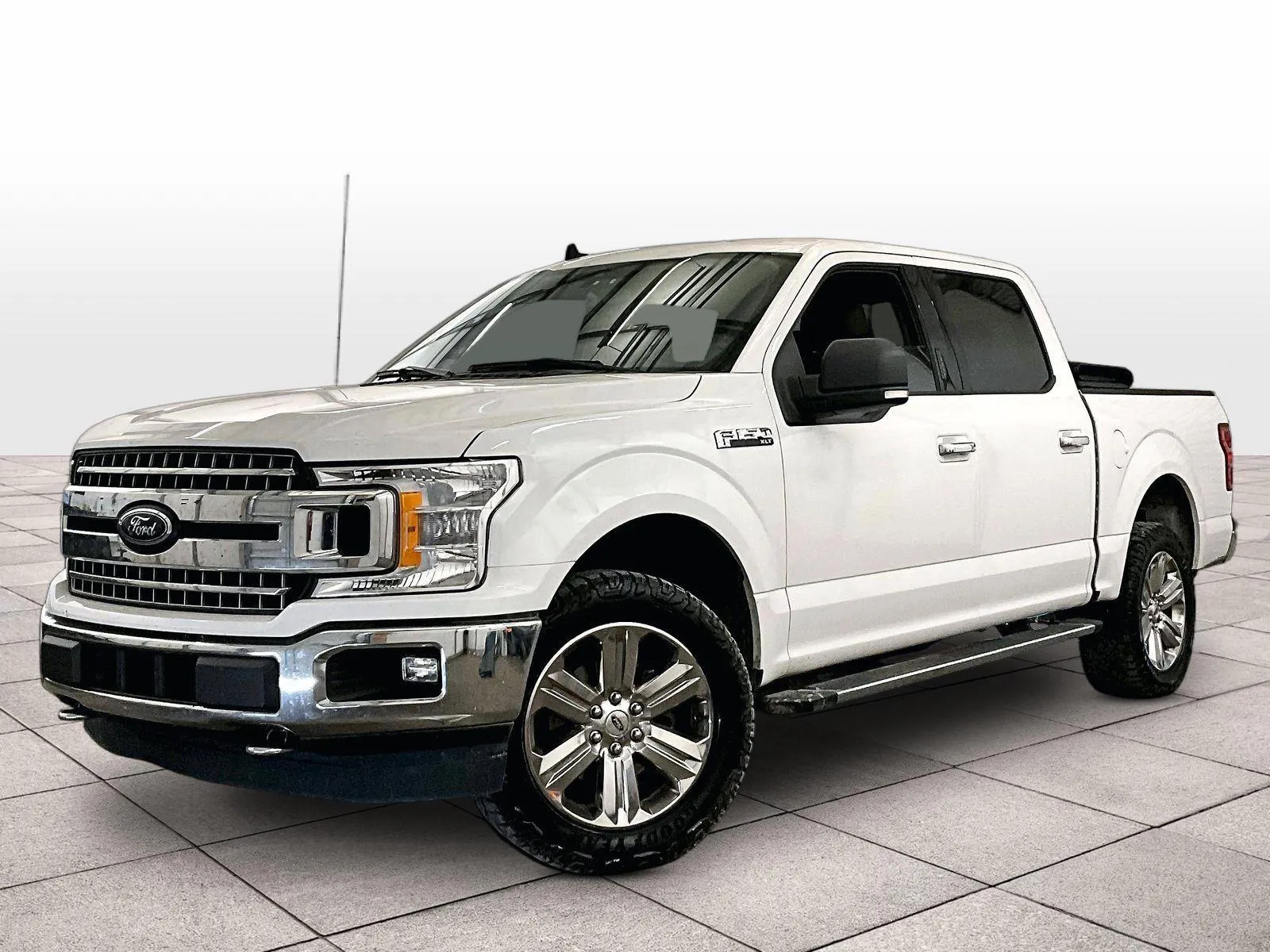 2019 Ford F-150 XLT 4x4 SuperCrew 5-1/2 Box's photo
