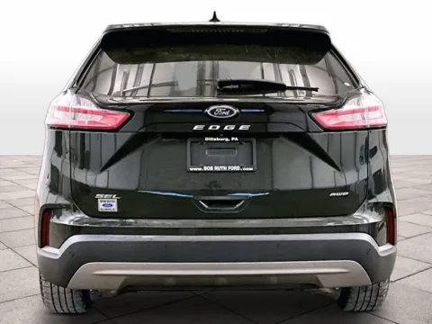 More photos of 2022 Ford Edge SEL at Bob Ruth Ford Dillsburg, PA