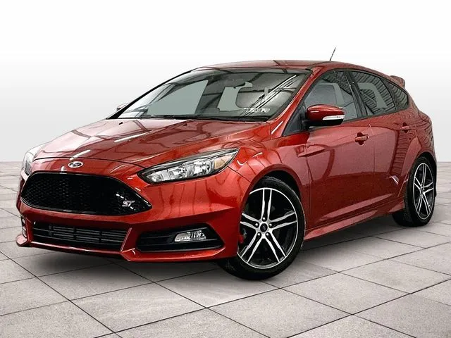 2018 Ford Focus Hatch ST's photo