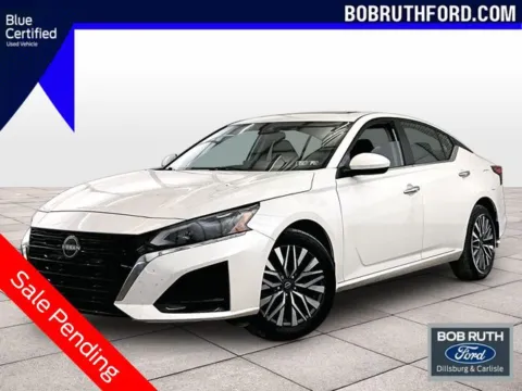 White 2023 Nissan Altima 2.5 SV for sale in Dillsburg, PA