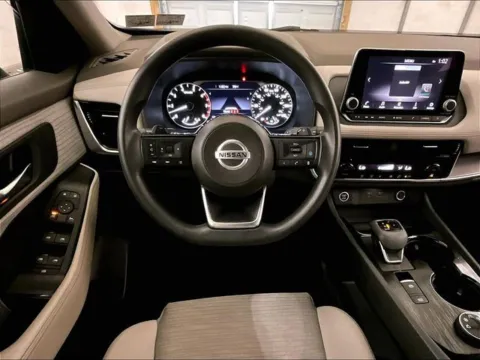 More photos of 2021 Nissan Rogue SV at Bob Ruth Ford Dillsburg, PA