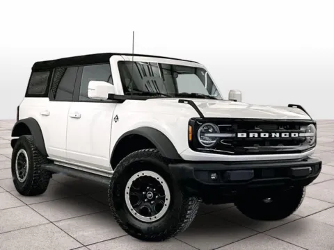 Photos of 2023 Ford Bronco Outer Banks for sale in Dillsburg, PA at Bob Ruth Ford Dillsburg