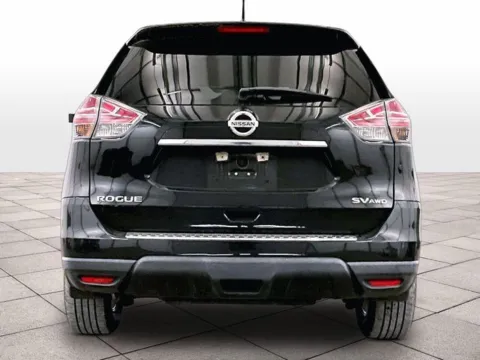 More photos of 2015 Nissan Rogue SV at Bob Ruth Ford Dillsburg, PA