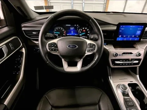 More photos of 2023 Ford Explorer XLT at Bob Ruth Ford Dillsburg, PA