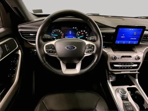 More photos of 2023 Ford Explorer XLT at Bob Ruth Ford Dillsburg, PA