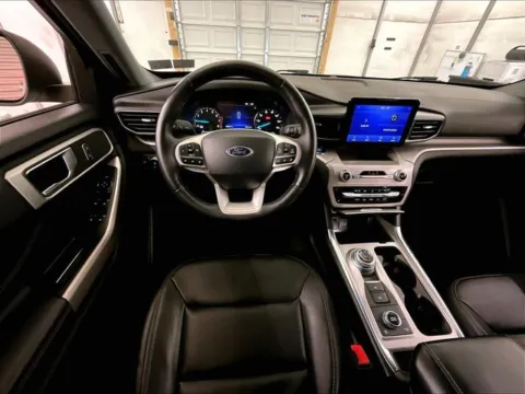More photos of 2023 Ford Explorer XLT at Bob Ruth Ford Dillsburg, PA