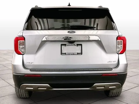More photos of 2023 Ford Explorer XLT at Bob Ruth Ford Dillsburg, PA