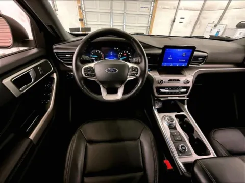 More photos of 2023 Ford Explorer XLT at Bob Ruth Ford Dillsburg, PA