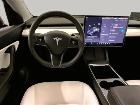 More photos of 2021 Tesla Model Y Long Range at Bob Ruth Ford Dillsburg, PA