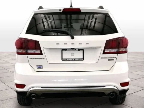 More photos of 2019 Dodge Journey Crossroad at Bob Ruth Ford Dillsburg, PA