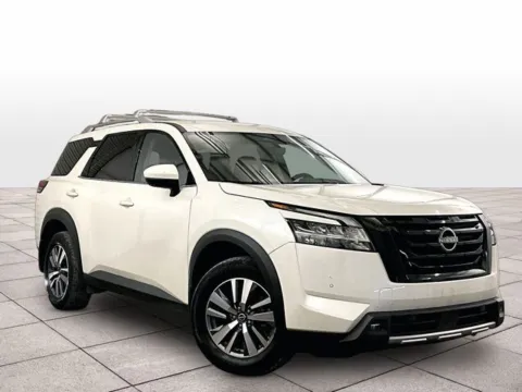 Photos of 2023 Nissan Pathfinder SL for sale in Dillsburg, PA at Bob Ruth Ford Dillsburg
