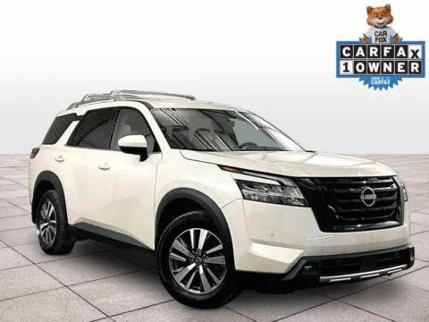 Photos of 2023 Nissan Pathfinder SL for sale in Dillsburg, PA at Bob Ruth Ford Dillsburg