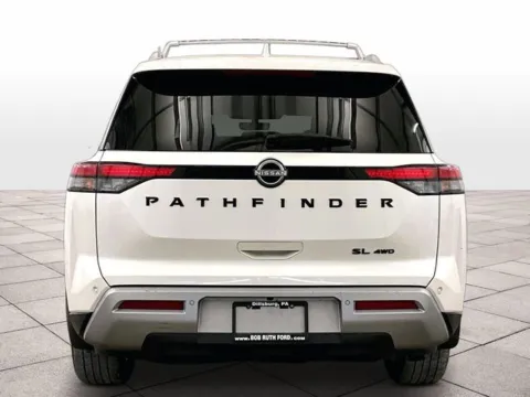 More photos of 2023 Nissan Pathfinder SL at Bob Ruth Ford Dillsburg, PA