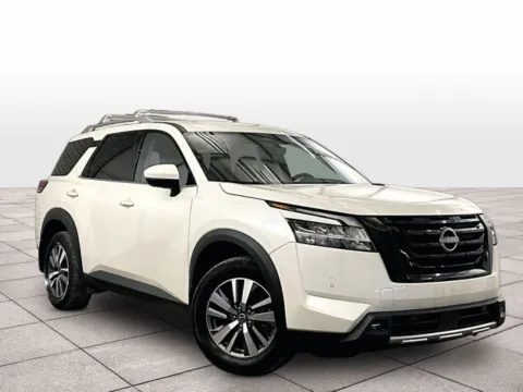Photos of 2023 Nissan Pathfinder SL for sale in Dillsburg, PA at Bob Ruth Ford Dillsburg