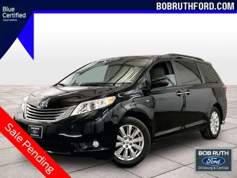 Black 2017 Toyota Sienna XLE Premium for sale in Dillsburg, PA
