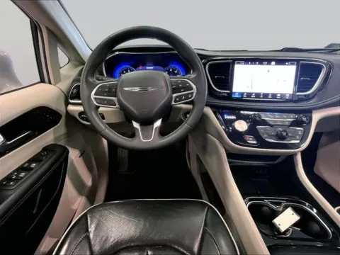 More photos of 2022 Chrysler Pacifica Limited at Bob Ruth Ford Dillsburg, PA