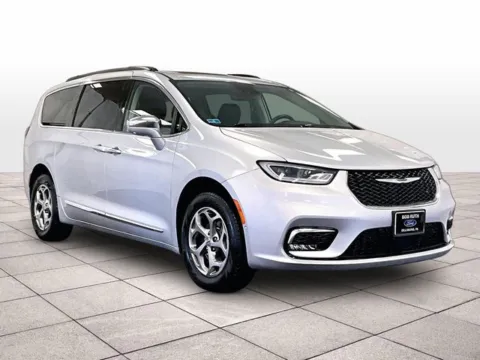 Photos of 2022 Chrysler Pacifica Limited for sale in Dillsburg, PA at Bob Ruth Ford Dillsburg