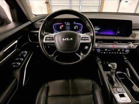 More photos of 2023 Kia Telluride EX at Bob Ruth Ford Dillsburg, PA