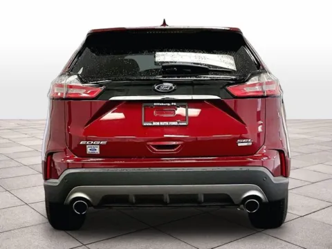 More photos of 2019 Ford Edge SEL at Bob Ruth Ford Dillsburg, PA