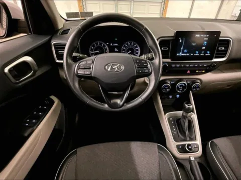More photos of 2020 Hyundai Venue Denim at Bob Ruth Ford Dillsburg, PA