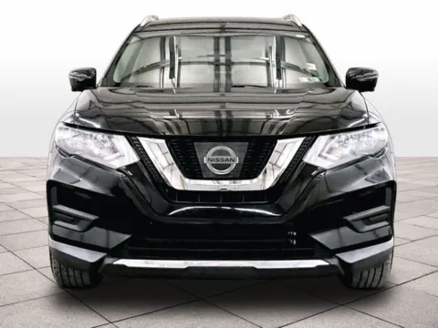 More photos of 2017 Nissan Rogue SV at Bob Ruth Ford Dillsburg, PA